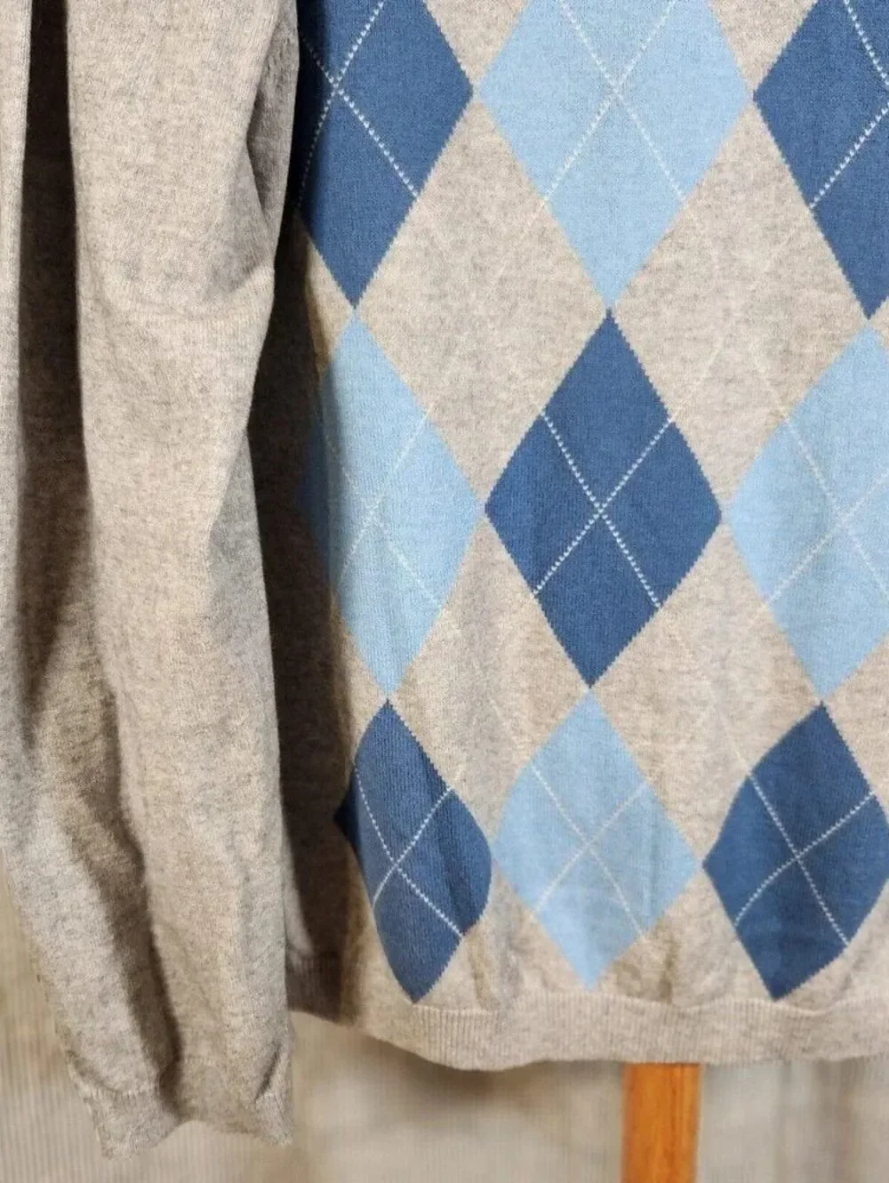 Banana Republic XL Gray Blue Cotton Cashmere Argyle V Neck Pullover Sweater